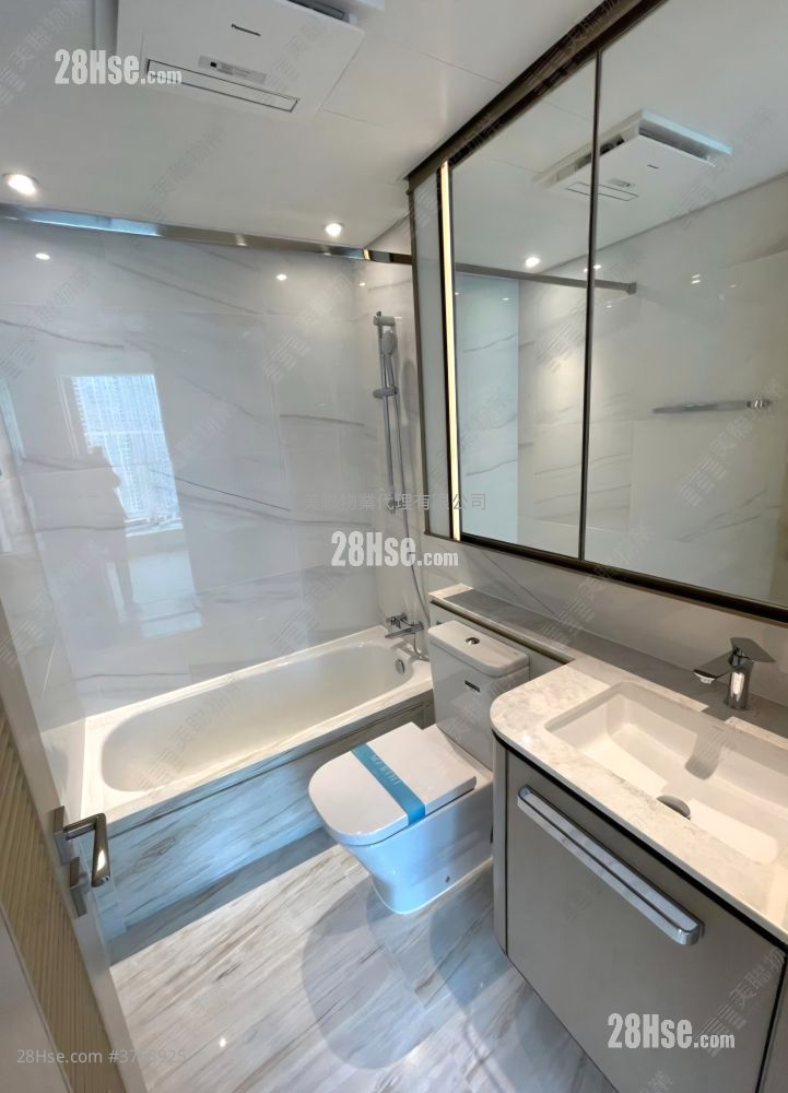 Marini Sell 1 Bedroom , 1 Bathroom 370 ft²