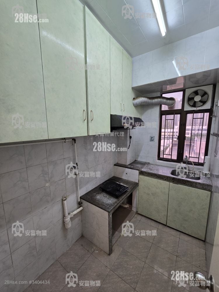 Fook On Building Rental 3 Bedrooms , 1 Bathroom 468 ft²