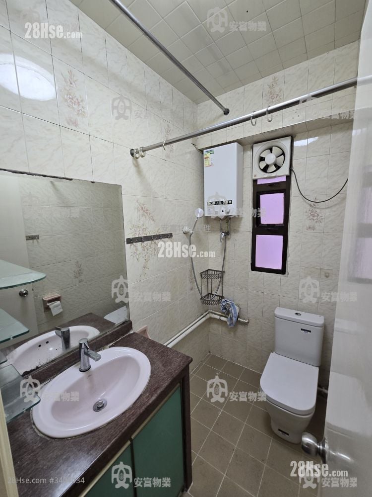 Fook On Building Rental 3 Bedrooms , 1 Bathroom 468 ft²