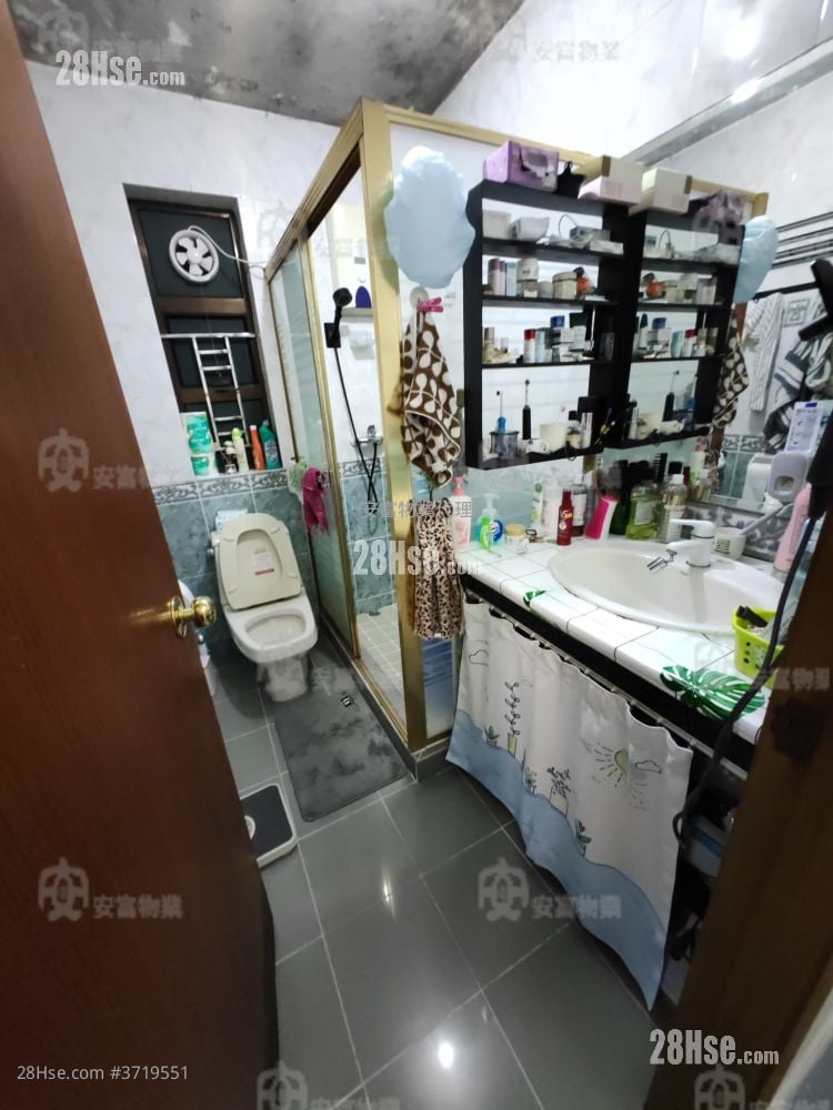 Yuen Leng Village Sell 3 Bedrooms , 1 Bathroom