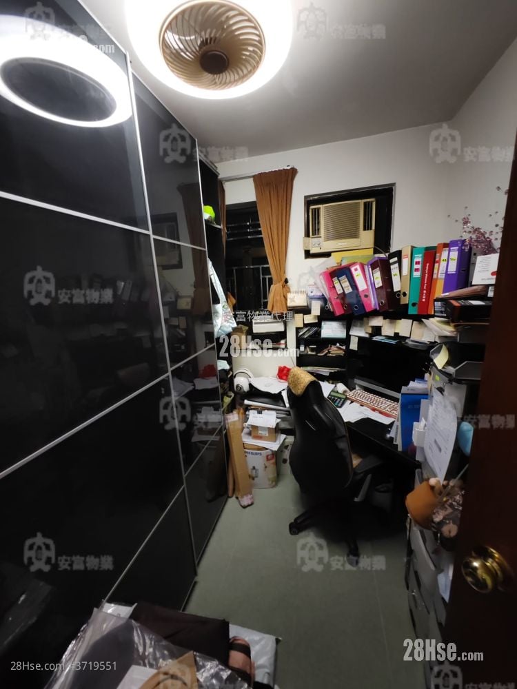 Yuen Leng Village Sell 3 Bedrooms , 1 Bathroom