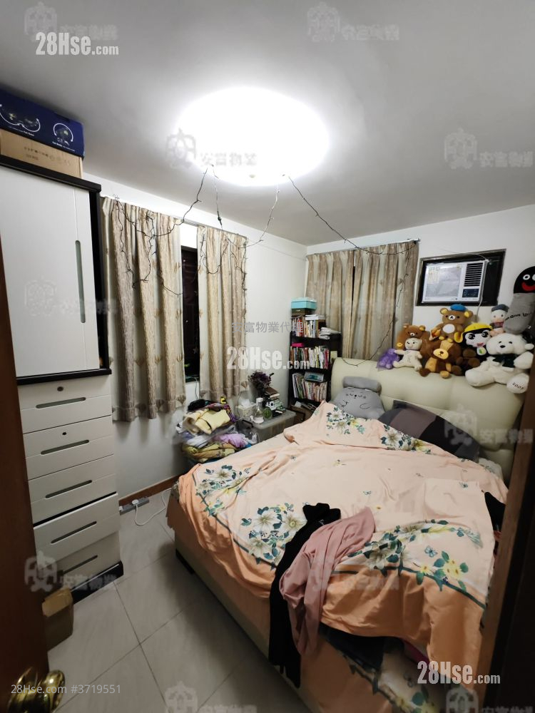 Yuen Leng Village Sell 3 Bedrooms , 1 Bathroom