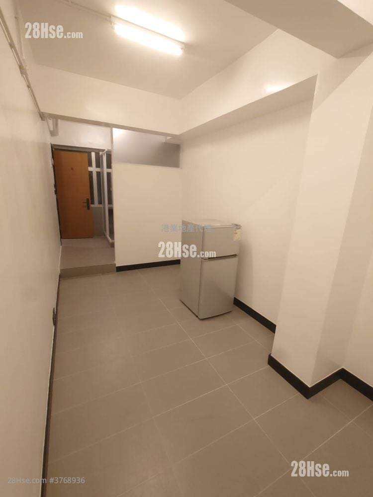 Centre Street Rental Studio , 1 Bathroom 150 ft²