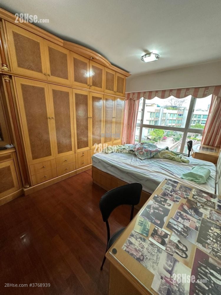 Evergreen Place Sell 3 Bedrooms 1,113 ft²