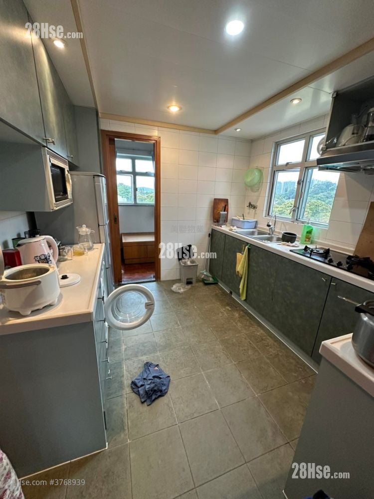 Evergreen Place Sell 3 Bedrooms 1,113 ft²