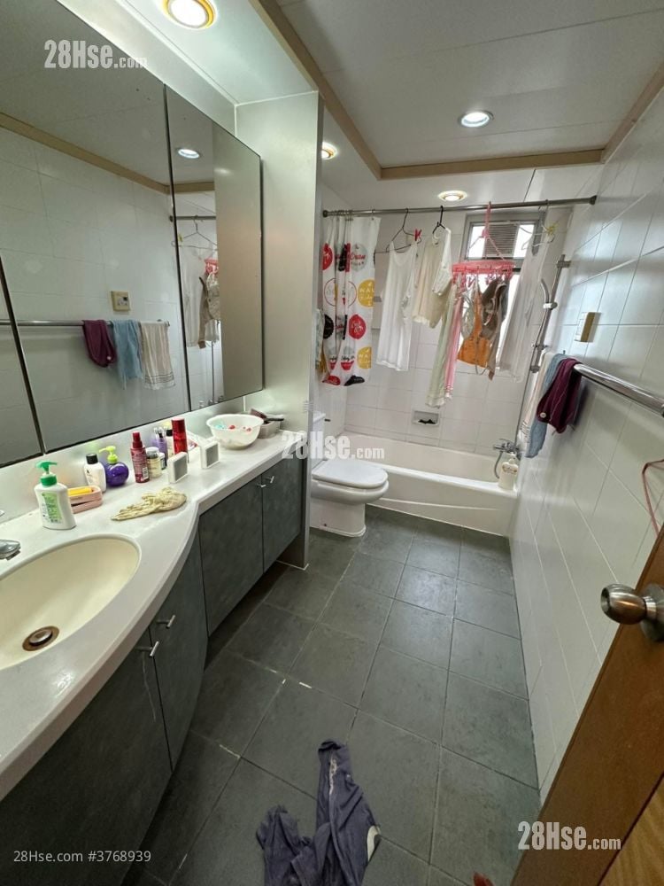 Evergreen Place Sell 3 Bedrooms 1,113 ft²