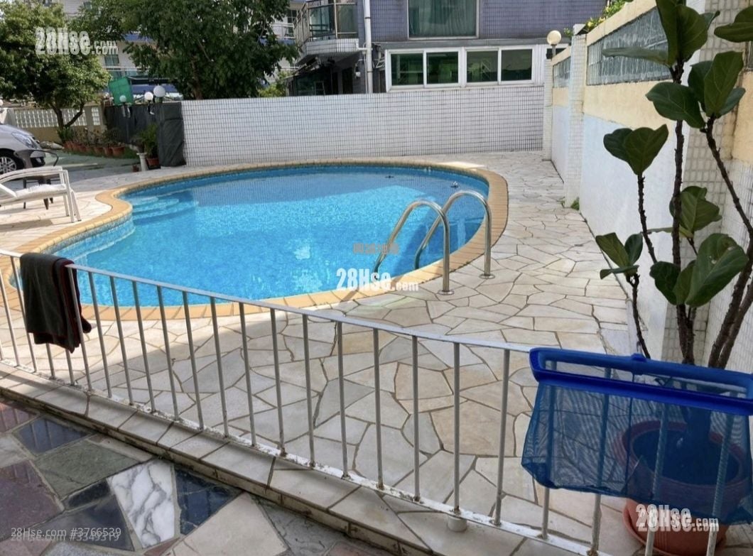 村屋 租盘 2 房 , 2 浴室 680 平方尺