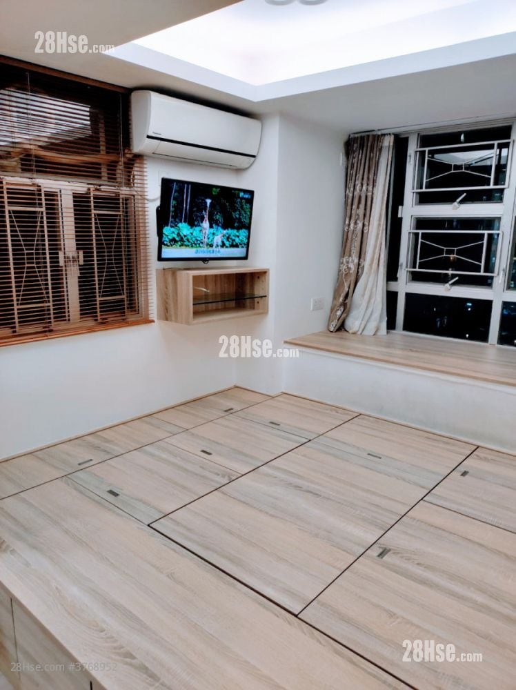 Greenwood Garden Rental Studio , 1 Bathroom 215 ft²