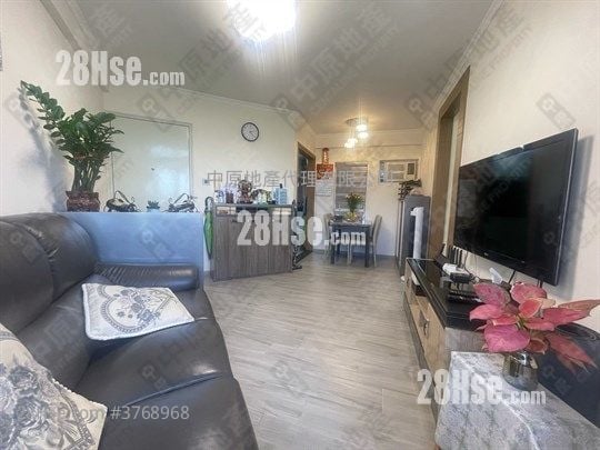 Kingswood Villas Sell 2 Bedrooms , 1 Bathroom 442 ft²