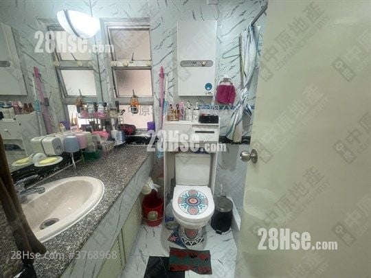 Kingswood Villas Sell 2 Bedrooms , 1 Bathroom 442 ft²