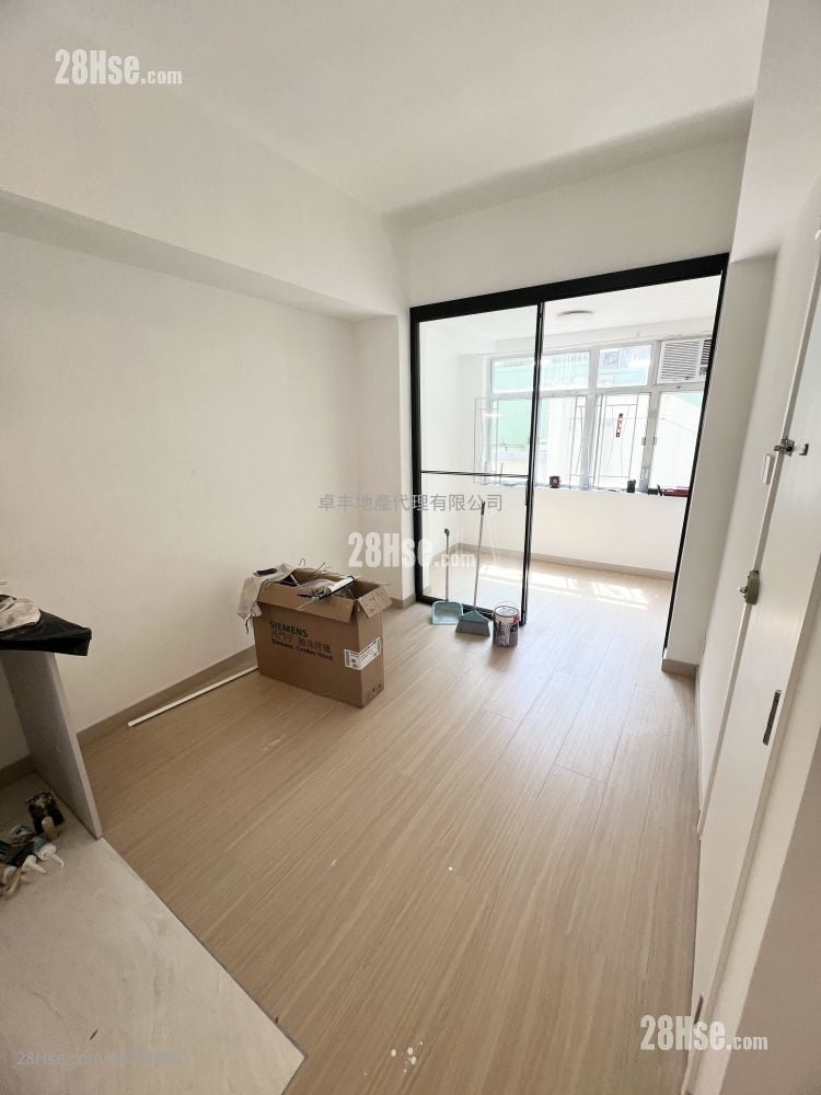 75 First Street Rental 2 Bedrooms , 1 Bathroom 312 ft²