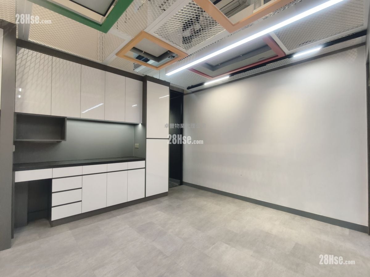 W668 Rental 3 Bedrooms , 1 Toilet 508 ft²