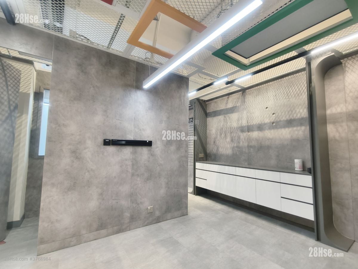 W668 Rental 3 Bedrooms , 1 Toilet 508 ft²