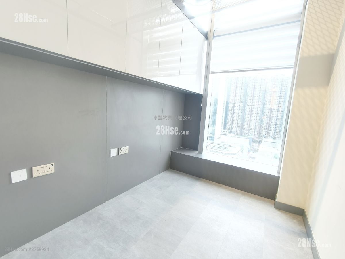 W668 Rental 3 Bedrooms , 1 Toilet 508 ft²