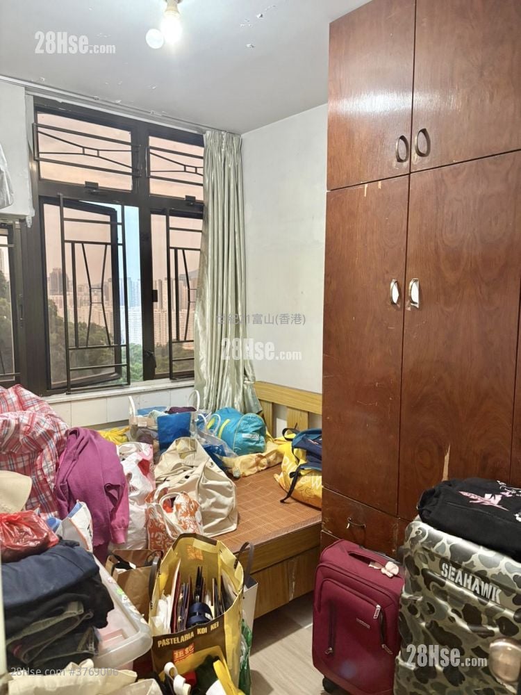 凤德邨 售盘 2 房 , 1 浴室 445 平方尺