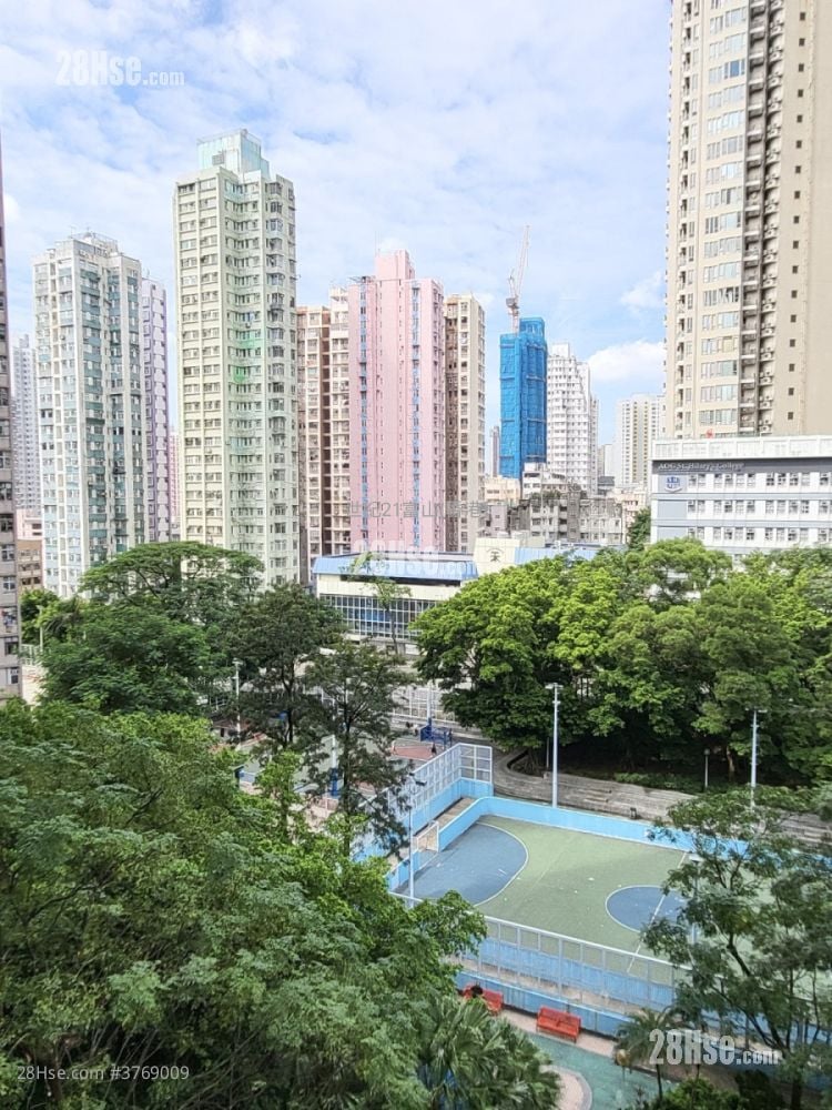 凤德邨 售盘 2 房 , 1 浴室 407 平方尺