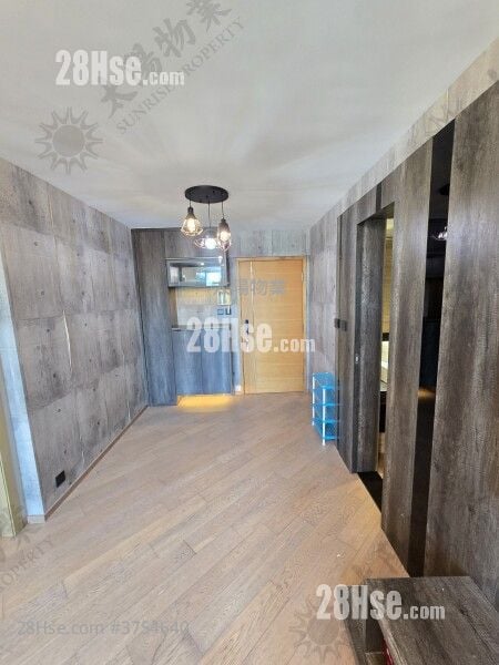 Harbour Place Sell 2 Bedrooms 432 ft²