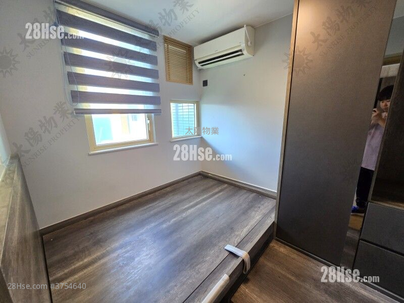 Harbour Place Sell 2 Bedrooms 432 ft²