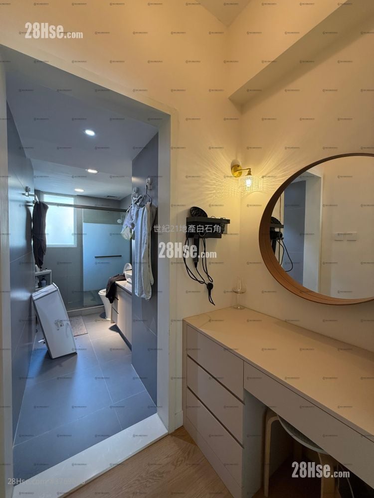 比华利山别墅 售盘 5+ 房 , 2 浴室 1,606 平方尺