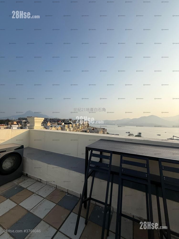 比华利山别墅 售盘 5+ 房 , 2 浴室 1,606 平方尺