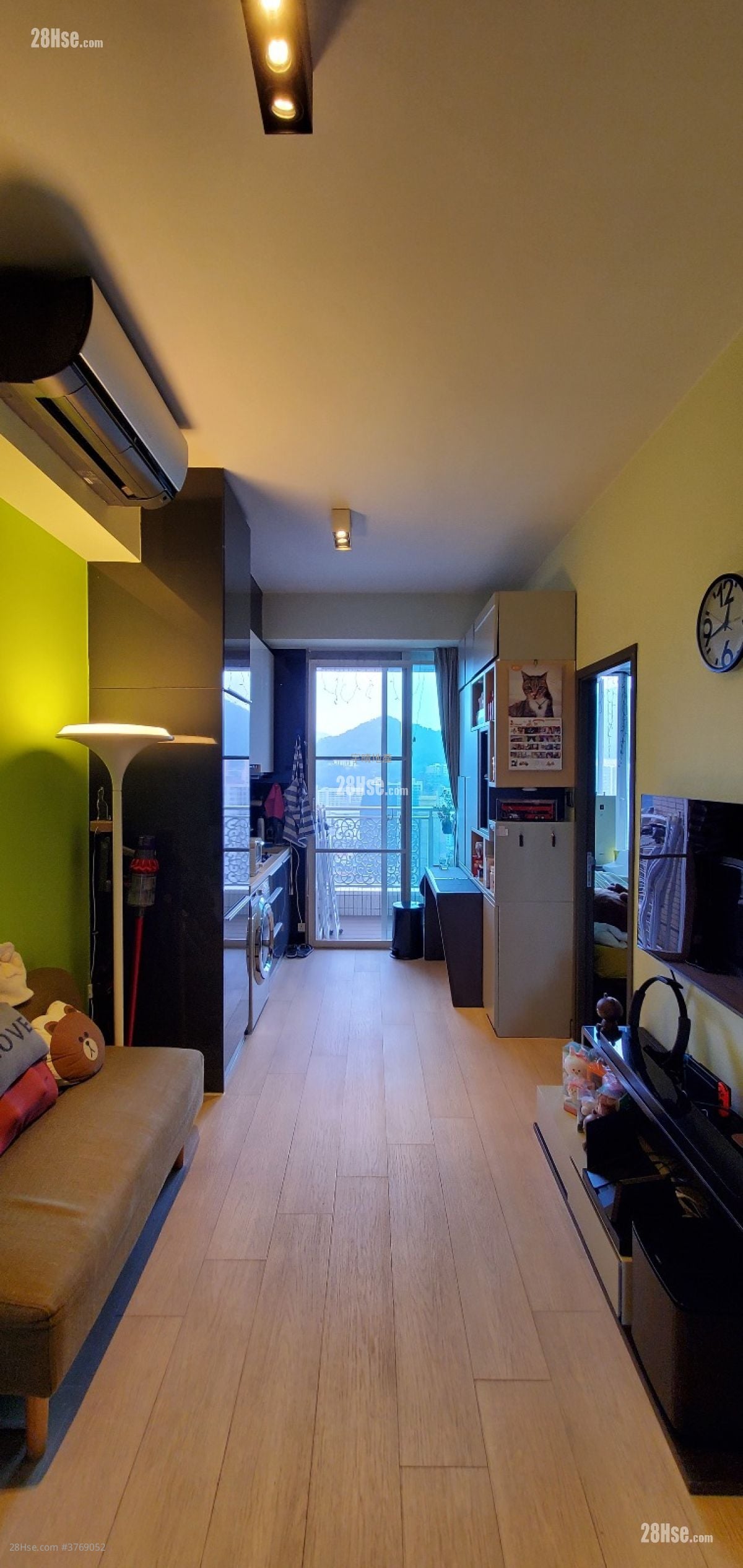 The Sparkle Sell 2 Bedrooms , 1 Bathroom 395 ft²