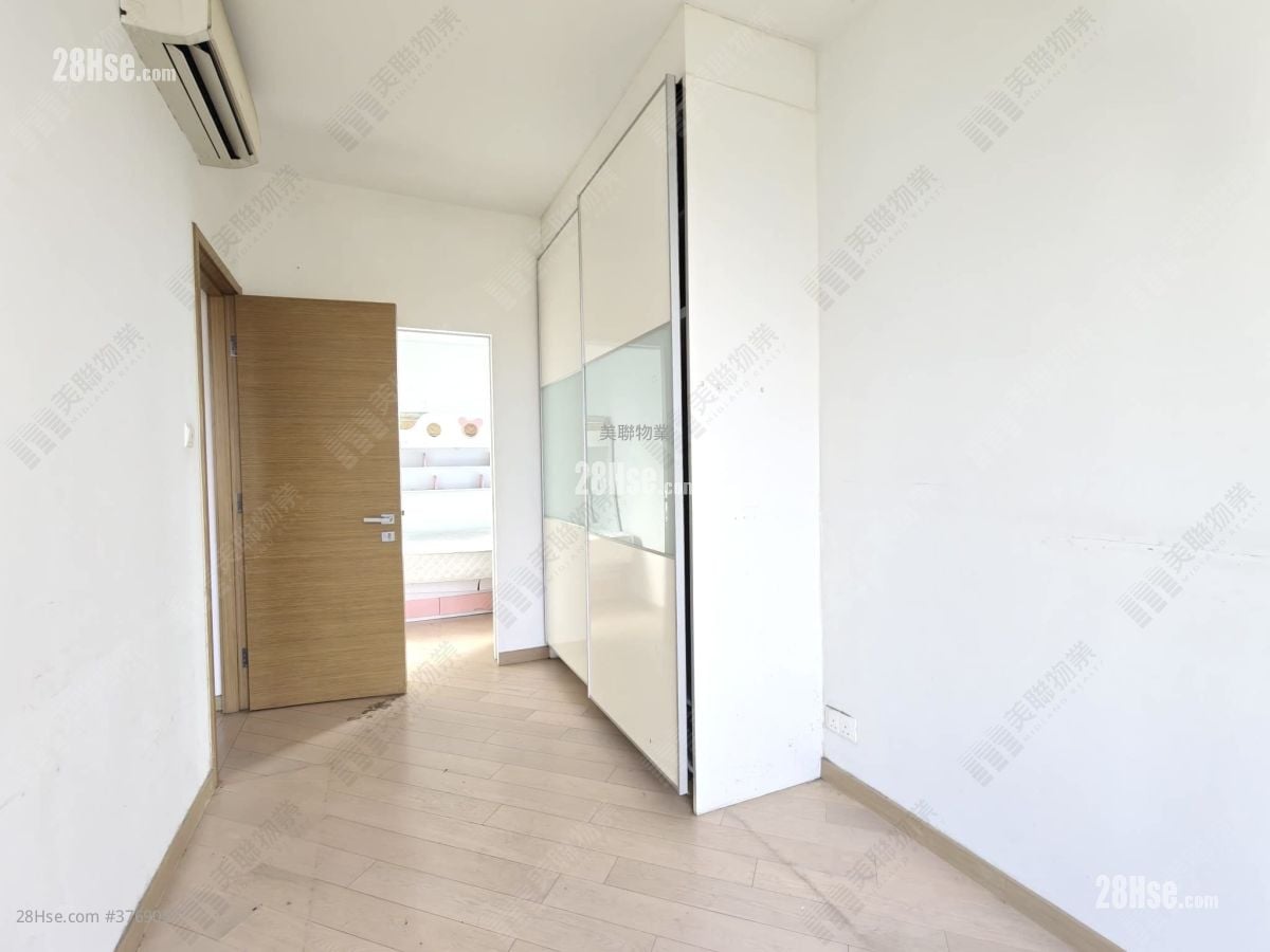 峻峦 售盘 2 房 , 1 浴室 607 平方尺