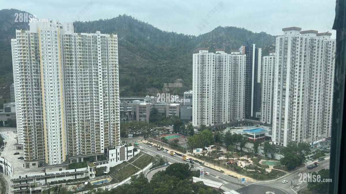 Rambler Crest Sell 3 Bedrooms , 1 Bathroom 690 ft²