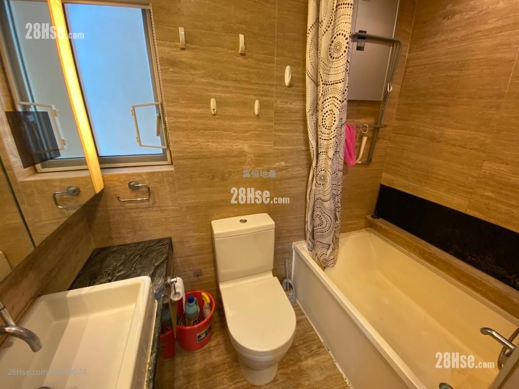 Harbour Place Sell 3 Bedrooms , 2 Bathrooms 590 ft²