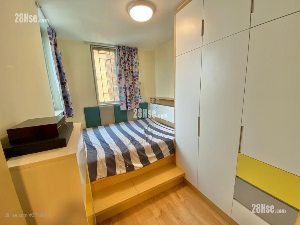 Harbour Place Sell 3 Bedrooms , 2 Bathrooms 590 ft²