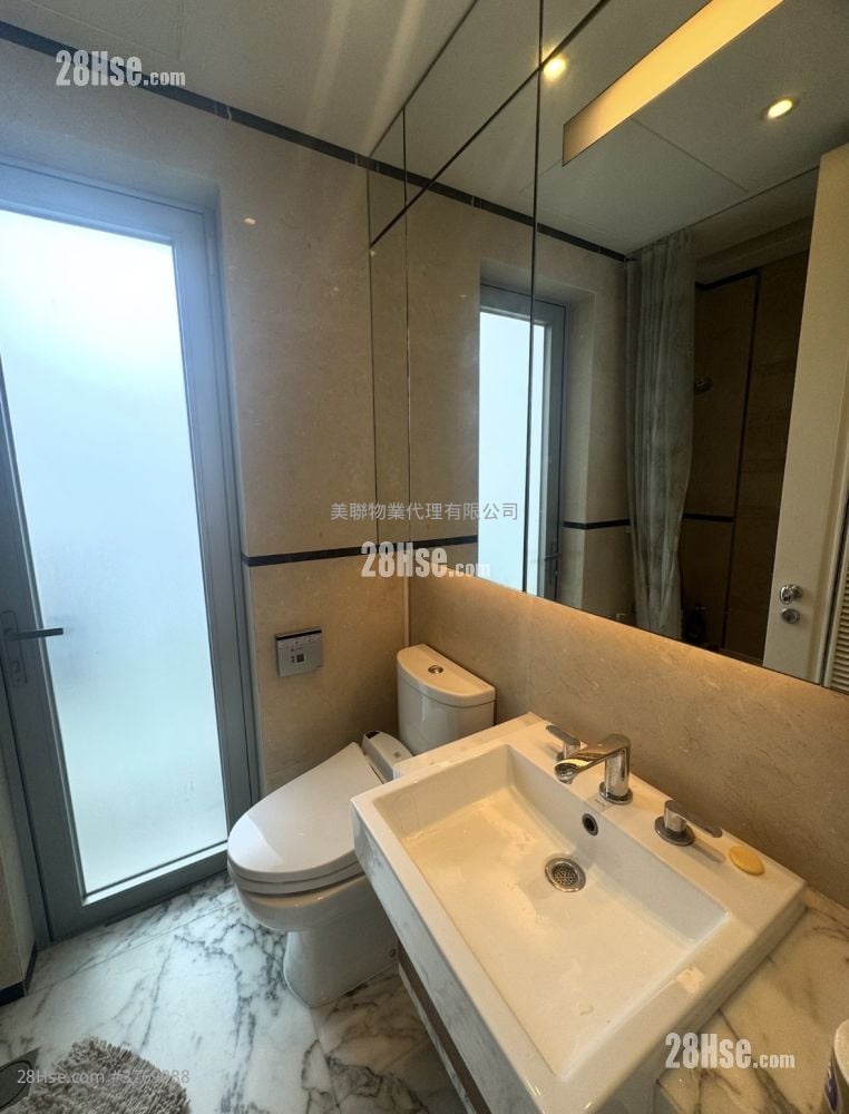 Lexington Hill Sell 3 Bedrooms , 2 Bathrooms 739 ft²