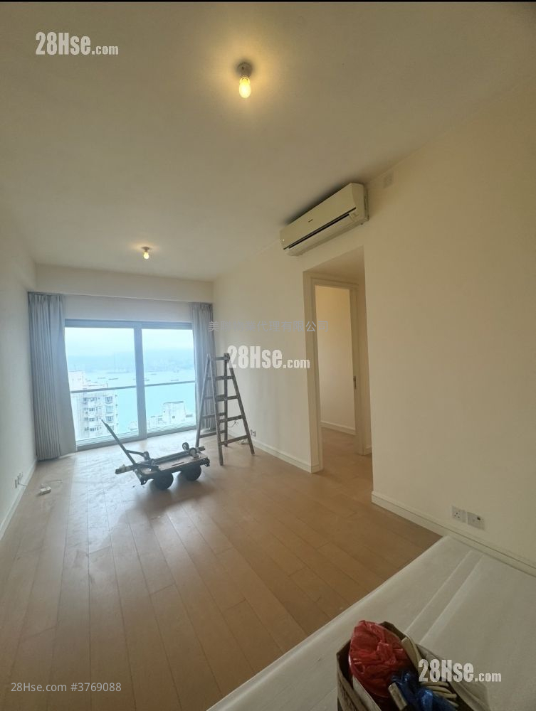 Lexington Hill Sell 3 Bedrooms , 2 Bathrooms 739 ft²