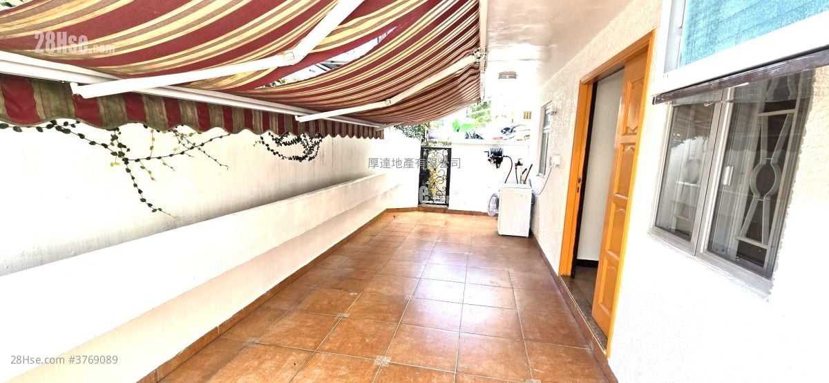 村屋 租盘 2 房 , 2 浴室 700 平方尺