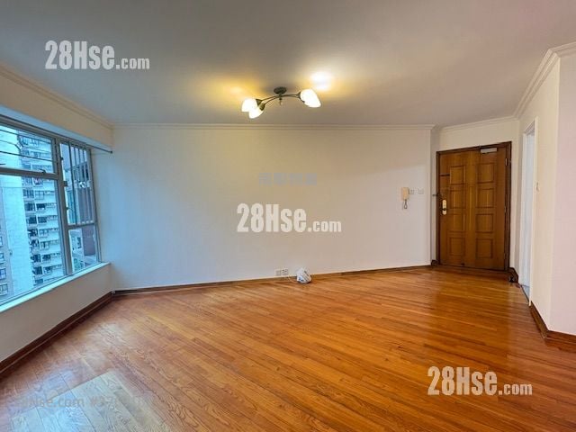 Island Place Sell 3 Bedrooms , 2 Bathrooms 753 ft²