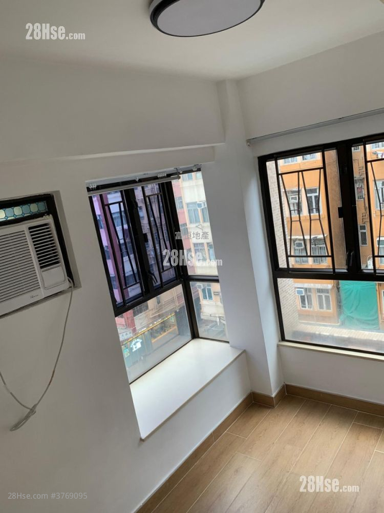 Po Wai Building Sell 2 Bedrooms , 1 Bathroom 262 ft²