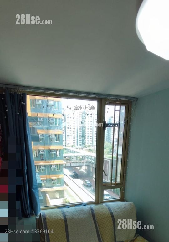 Harbour Place Sell 2 Bedrooms , 1 Bathroom 481 ft²