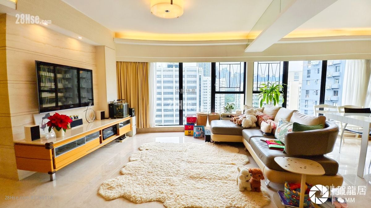 贺龙居 售盘 3 房 , 2 浴室 676 平方尺