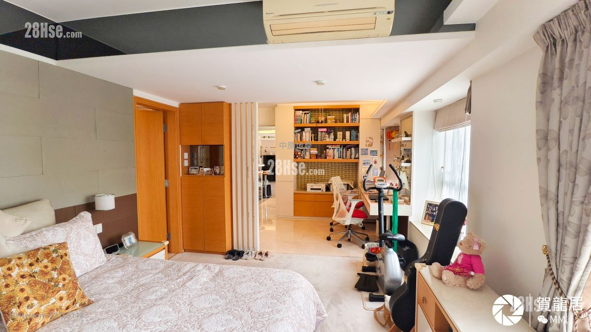 贺龙居 售盘 3 房 , 2 浴室 676 平方尺