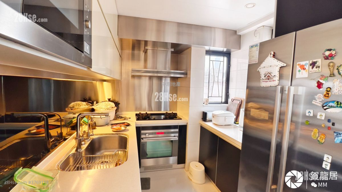 贺龙居 售盘 3 房 , 2 浴室 676 平方尺