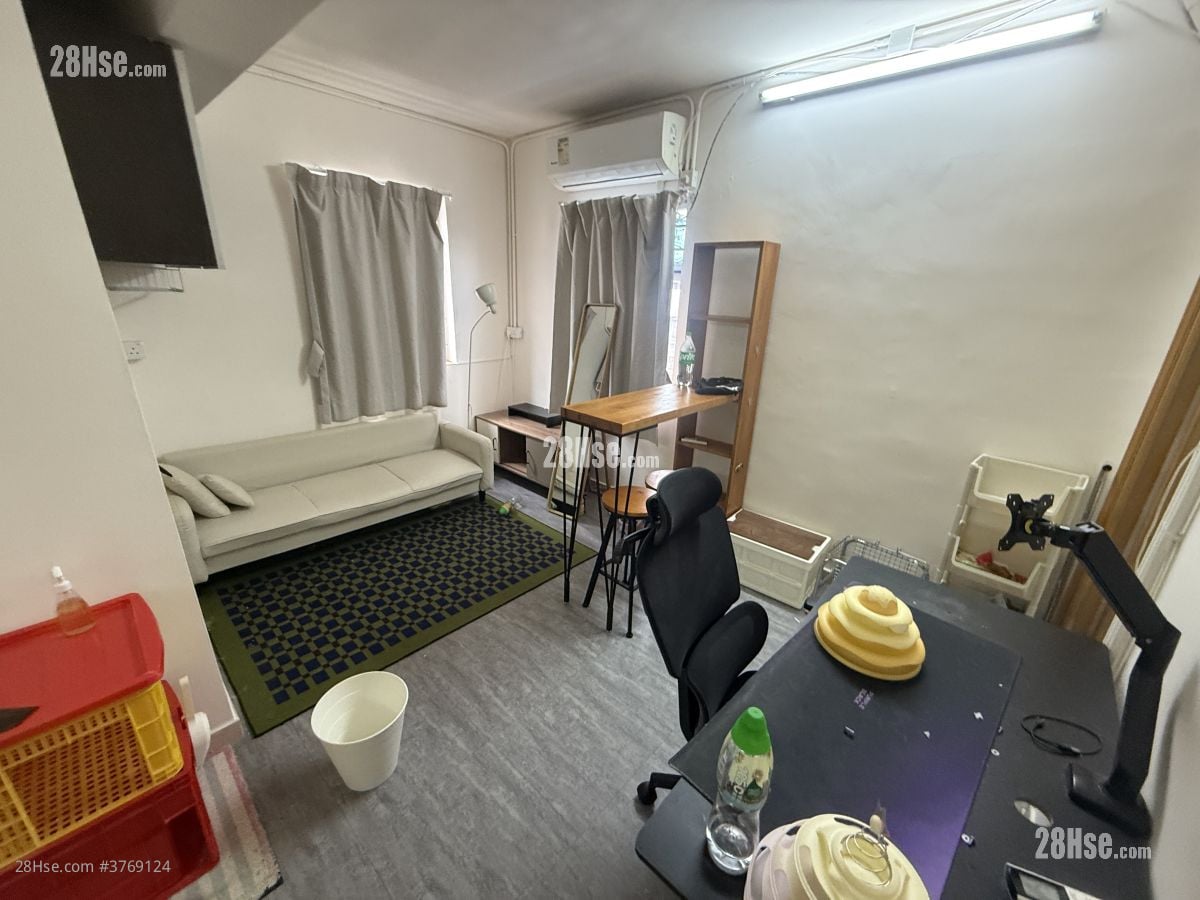 Village House Rental 2 Bedrooms , 1 Bathroom 450 ft²