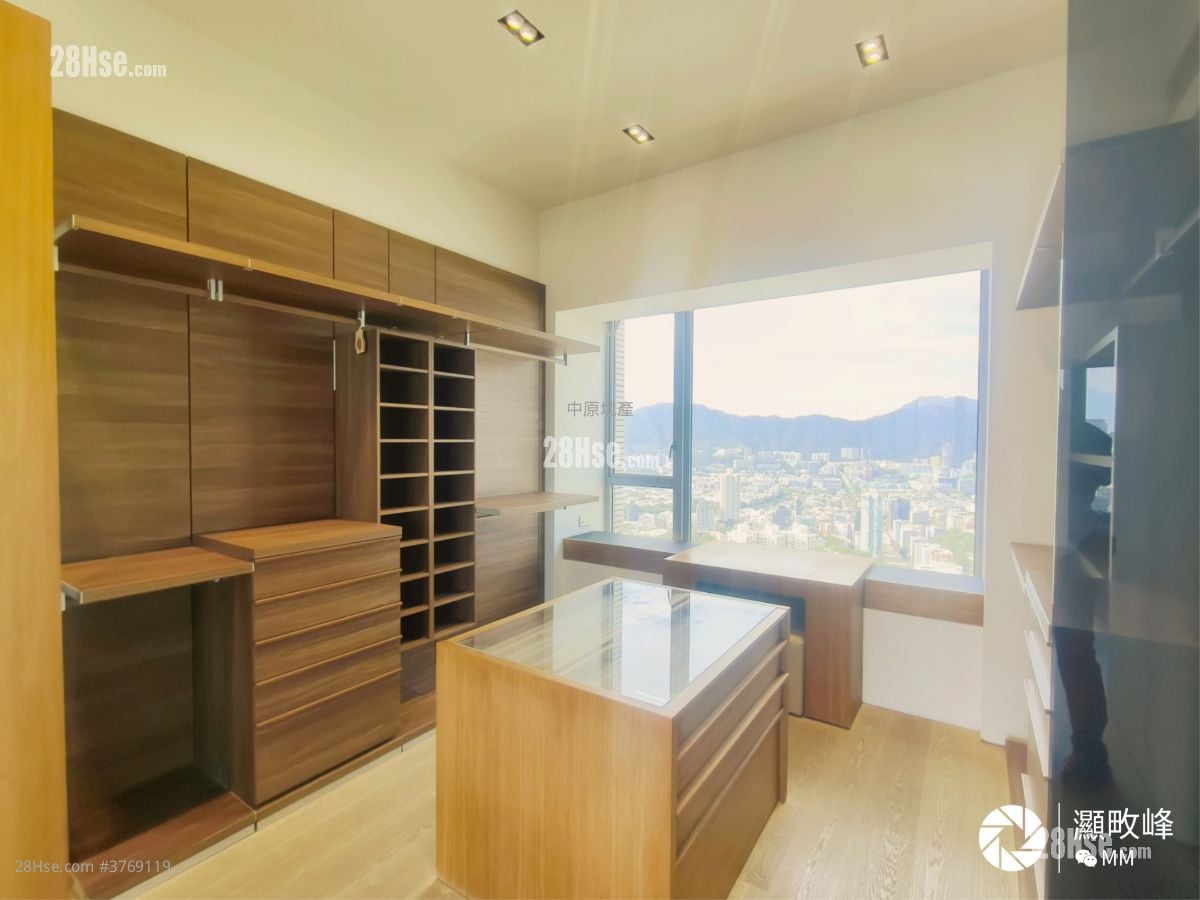 灏畋峰 售盘 3 房 , 4 浴室 3,170 平方尺