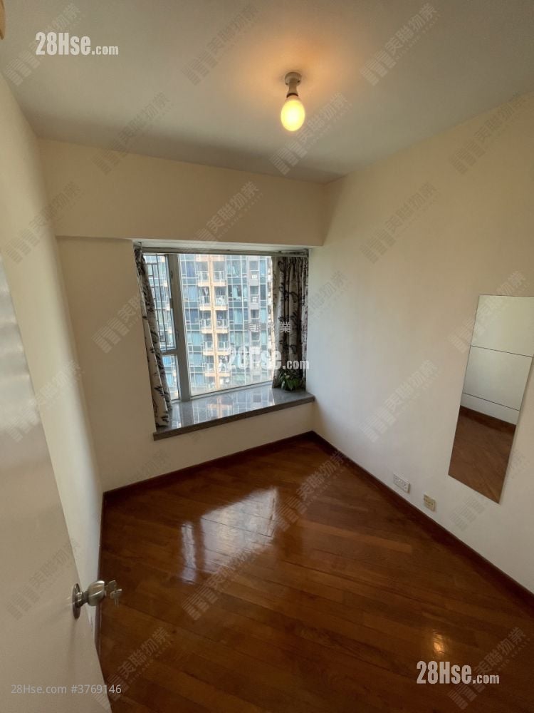 master room: Sereno Verde Sell 3 Bedrooms , 2 Bathrooms 778 ft²