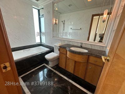 雅利德桦台 售盘 3 房 , 2 浴室 913 平方尺