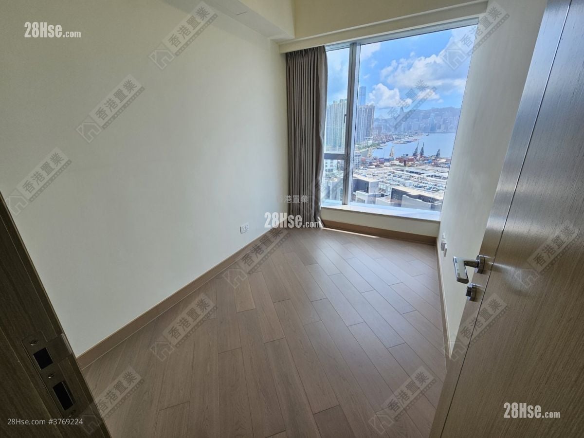 Cullinan West Sell 2 Bedrooms , 4 Bathrooms 1,503 ft²