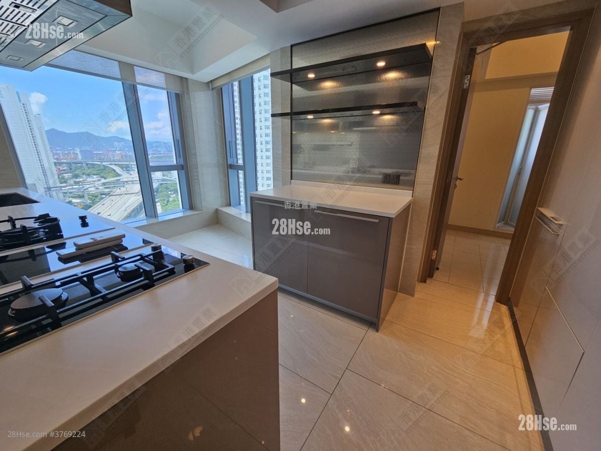 Cullinan West Sell 2 Bedrooms , 4 Bathrooms 1,503 ft²