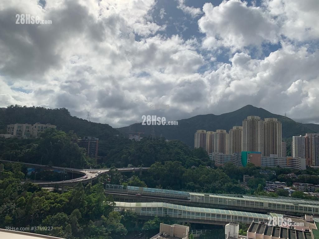 Festival City Sell 3 Bedrooms , 2 Bathrooms 786 ft²