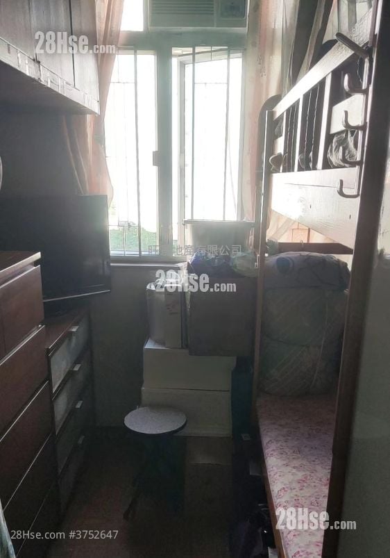 Hoi Foo Mansion Sell 3 Bedrooms 594 ft²