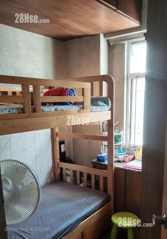 Hoi Foo Mansion Sell 3 Bedrooms 594 ft²