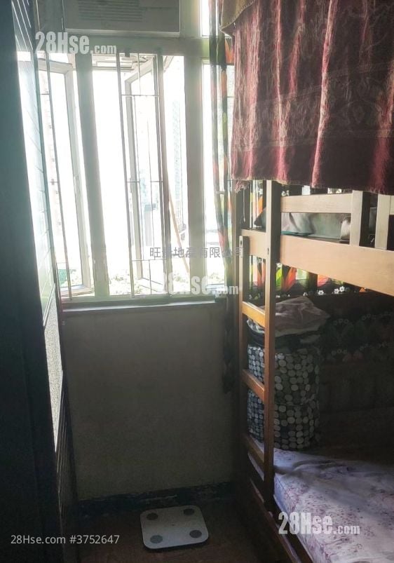 Hoi Foo Mansion Sell 3 Bedrooms 594 ft²