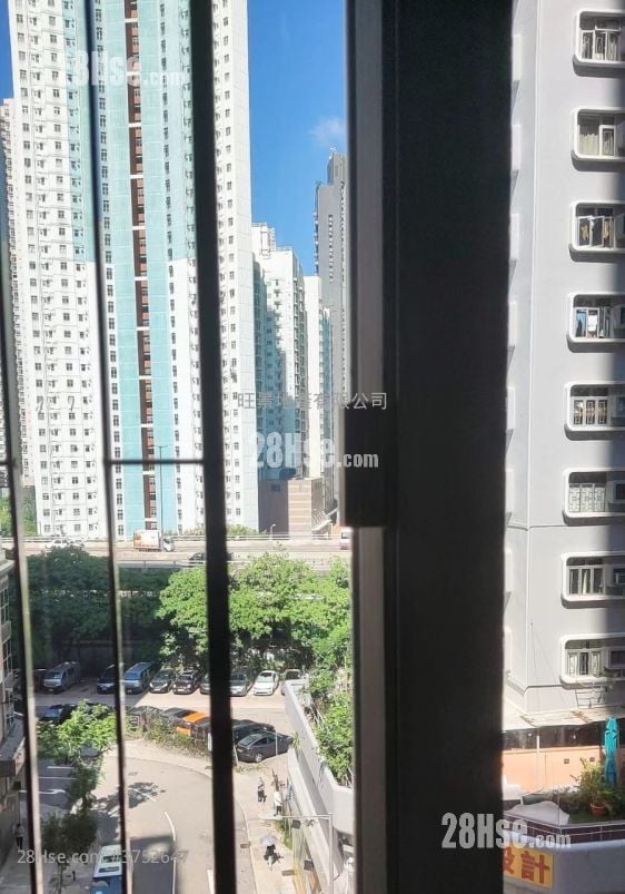 Hoi Foo Mansion Sell 3 Bedrooms 594 ft²