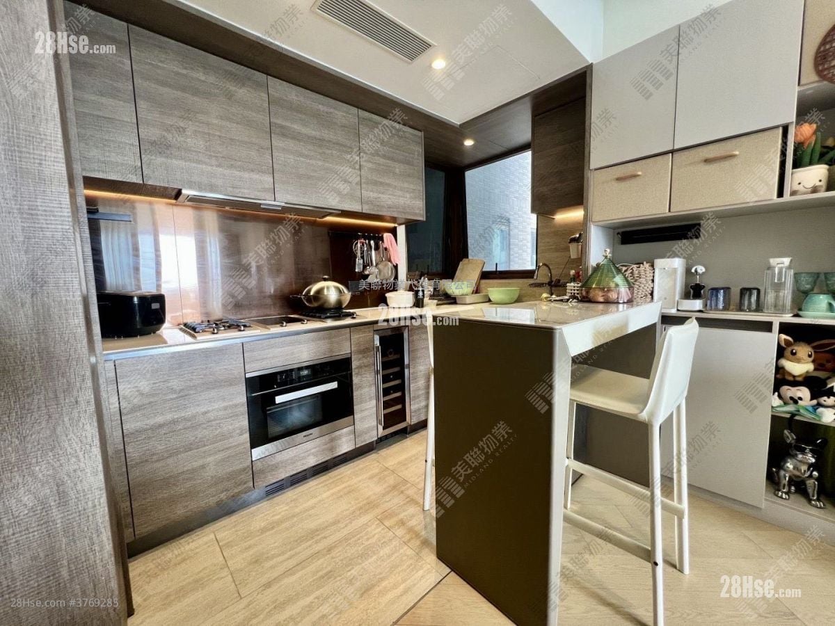 LP10 售盘 3 房 , 2 浴室 880 平方尺